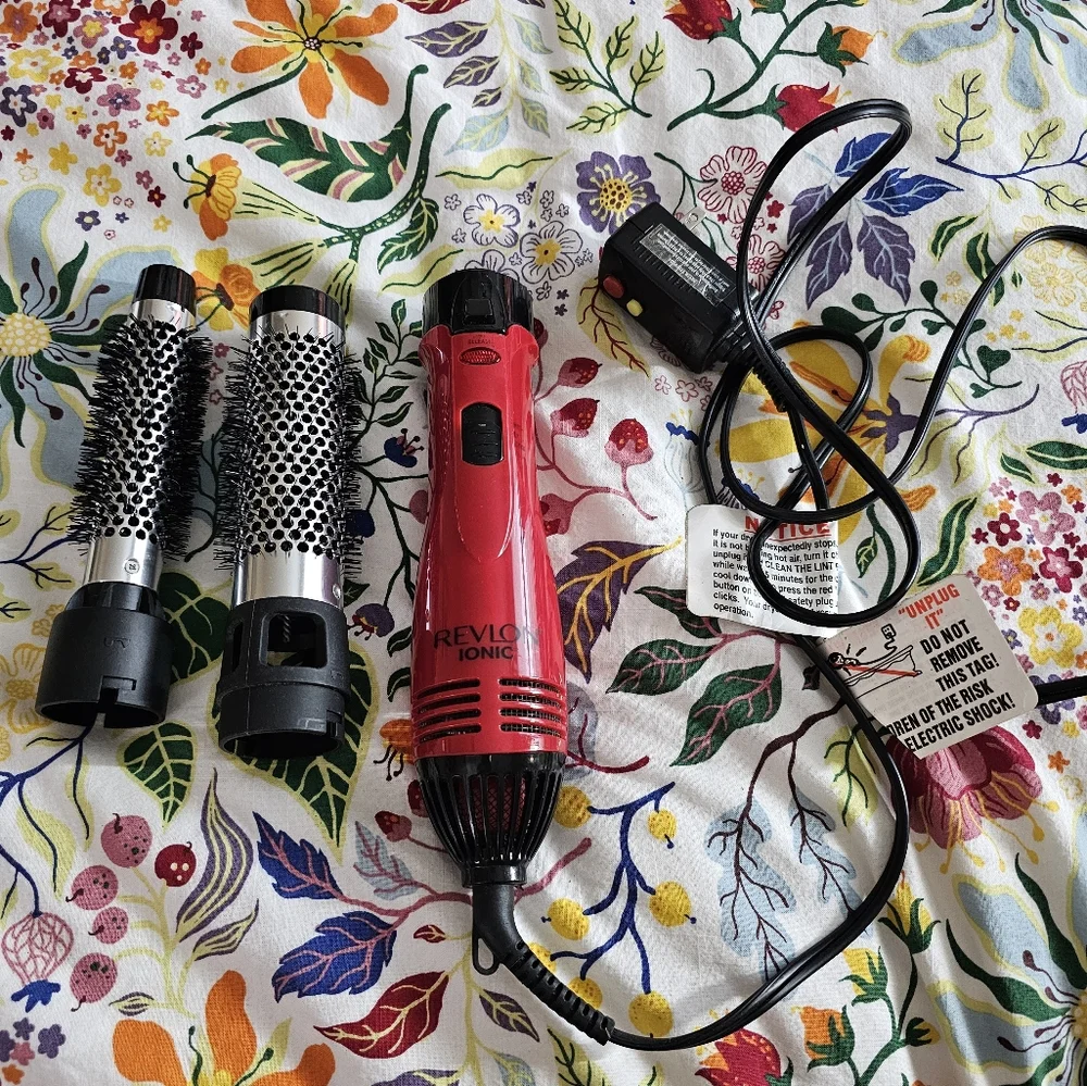 Revlon Ionic Hair Styler - Picture 1 of 5